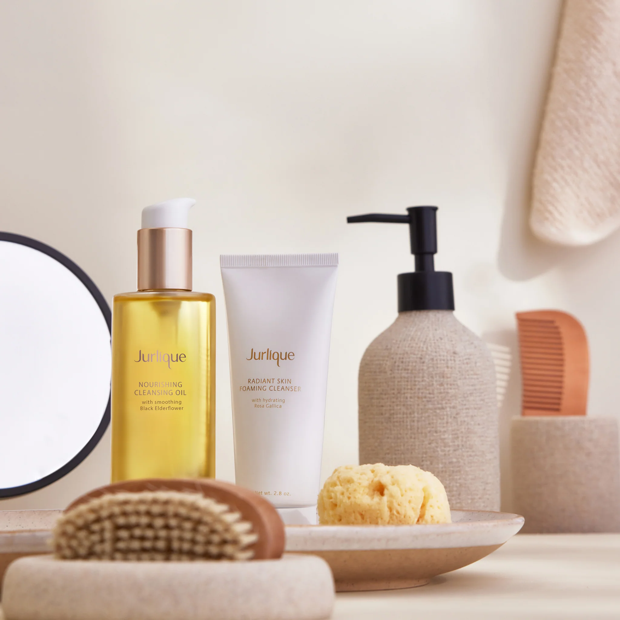 Nourishing Cleansing Oil - Image 4