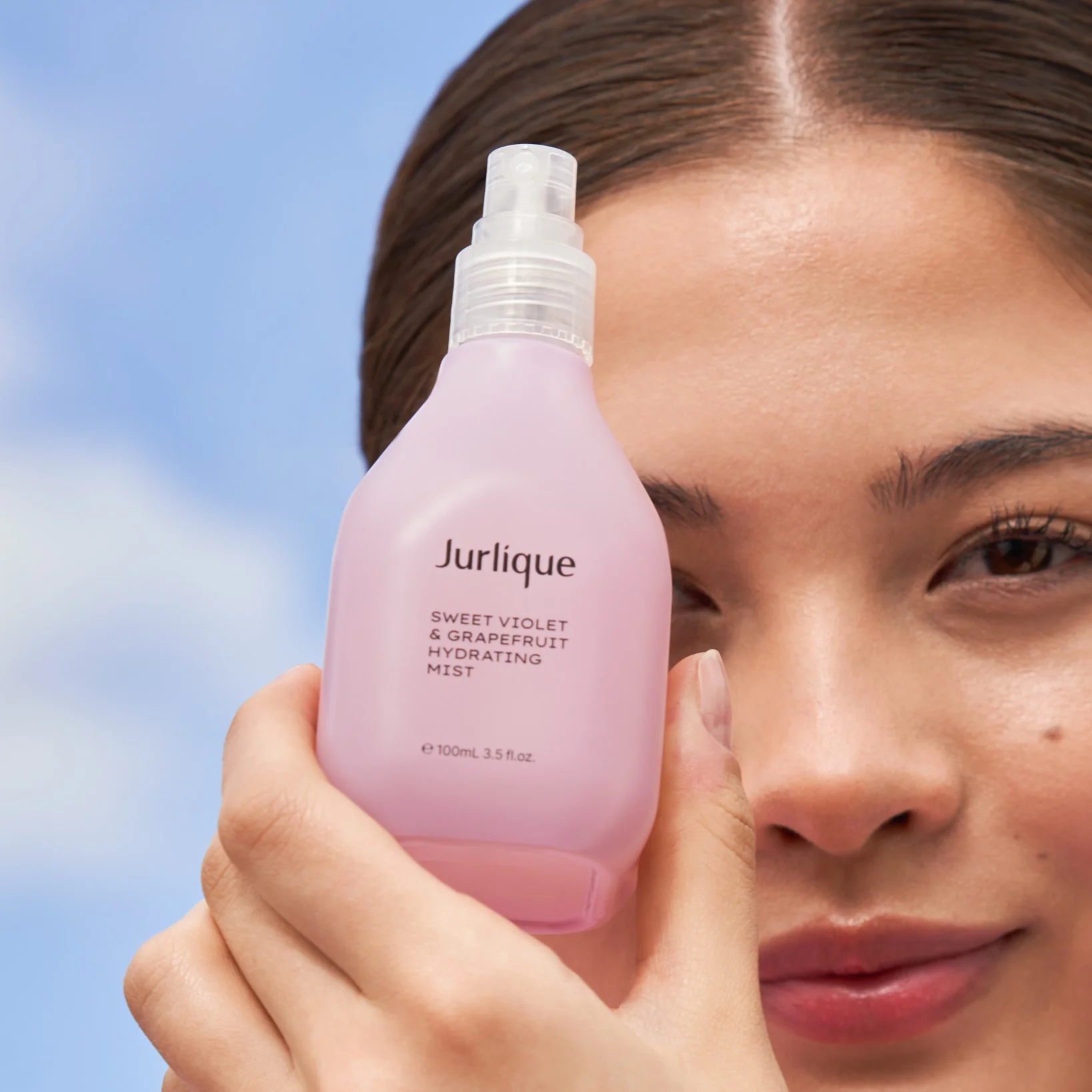 Sweet Violet & Grapefruit Hydrating Mist - Image 4